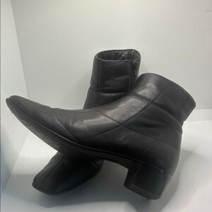 BOOTIES BY SESTO MEUCCI/ LEATHER/ CHECKERED/ SQUARE TOE/INSIDE ZIPPER